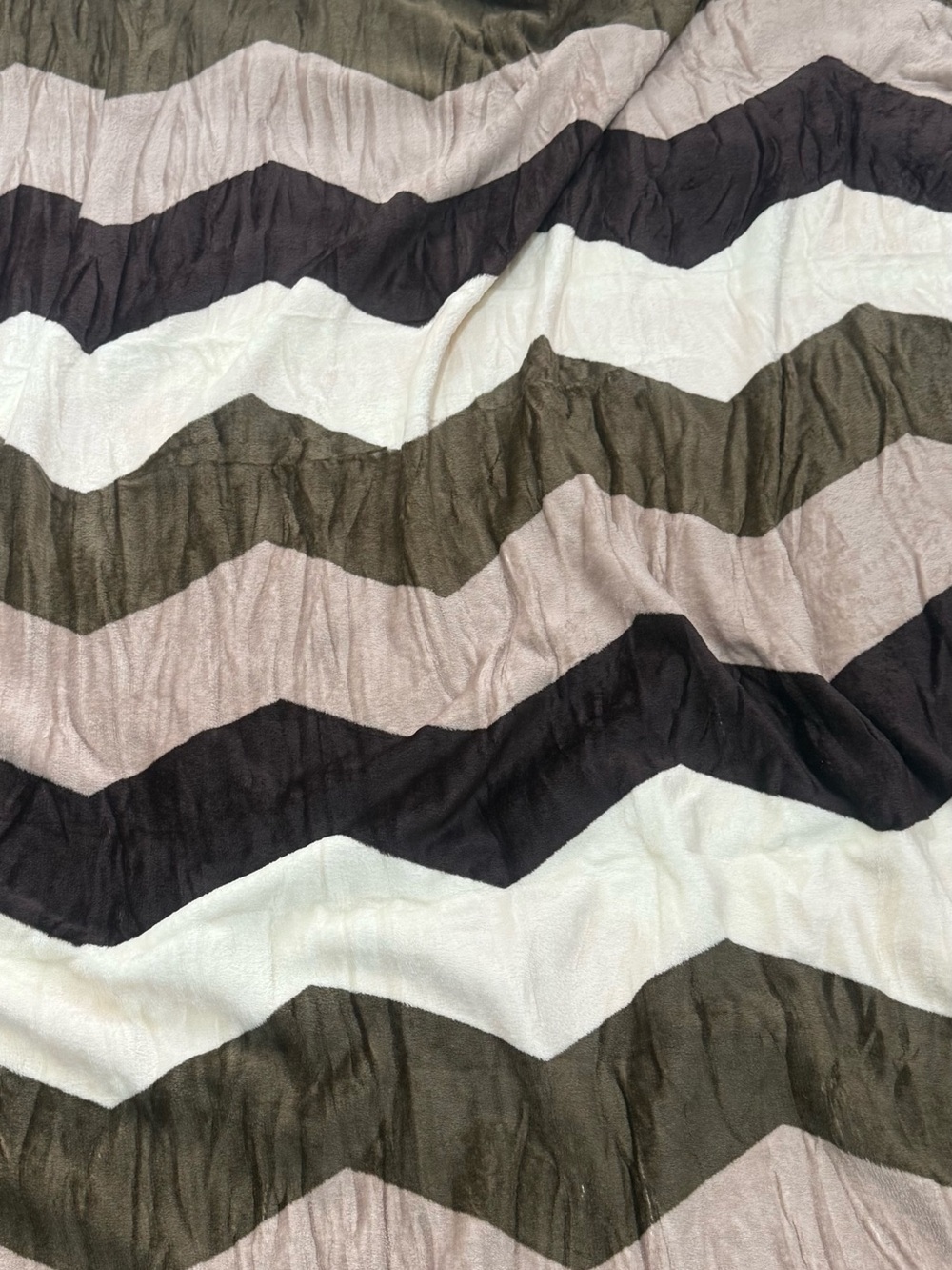 Neutral Chevron Plush Throw Blanket - Brown, Black & Cream